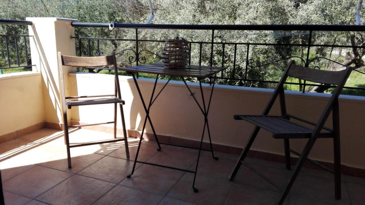 Appartamento Olivo Nydri Esterno foto